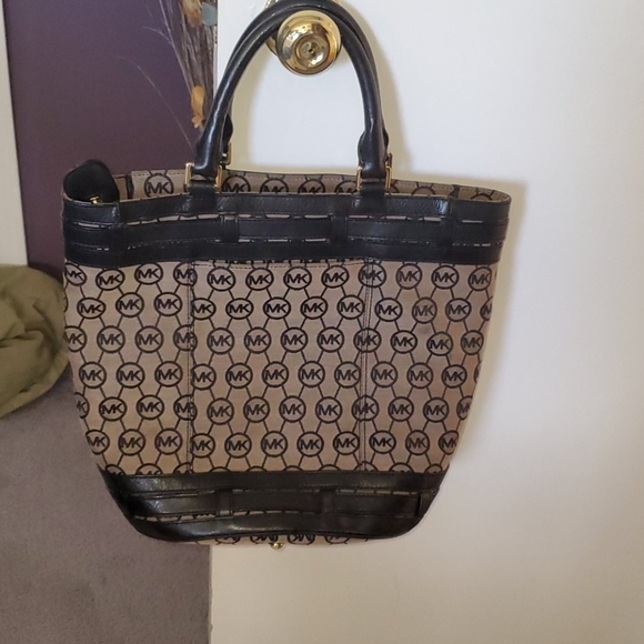 Michael Kors Other - Purse Michael Kors Other - Purse